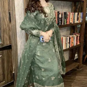 Emerald Organza Mehendi Luxe Set