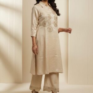 embroidered kurta palazzo set for women1